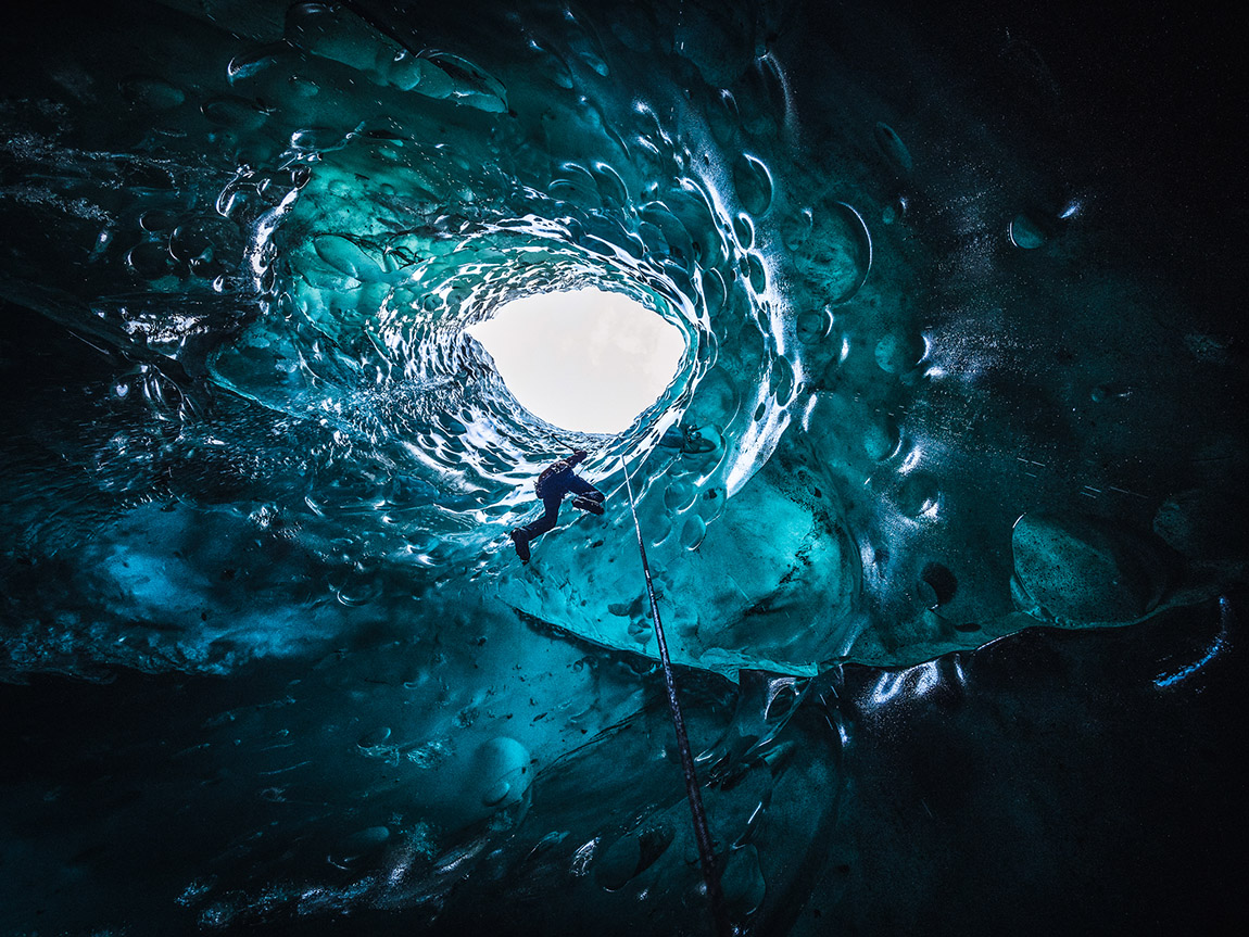 Ice Guardians: Immersive glacier experiences with highly experienced guides