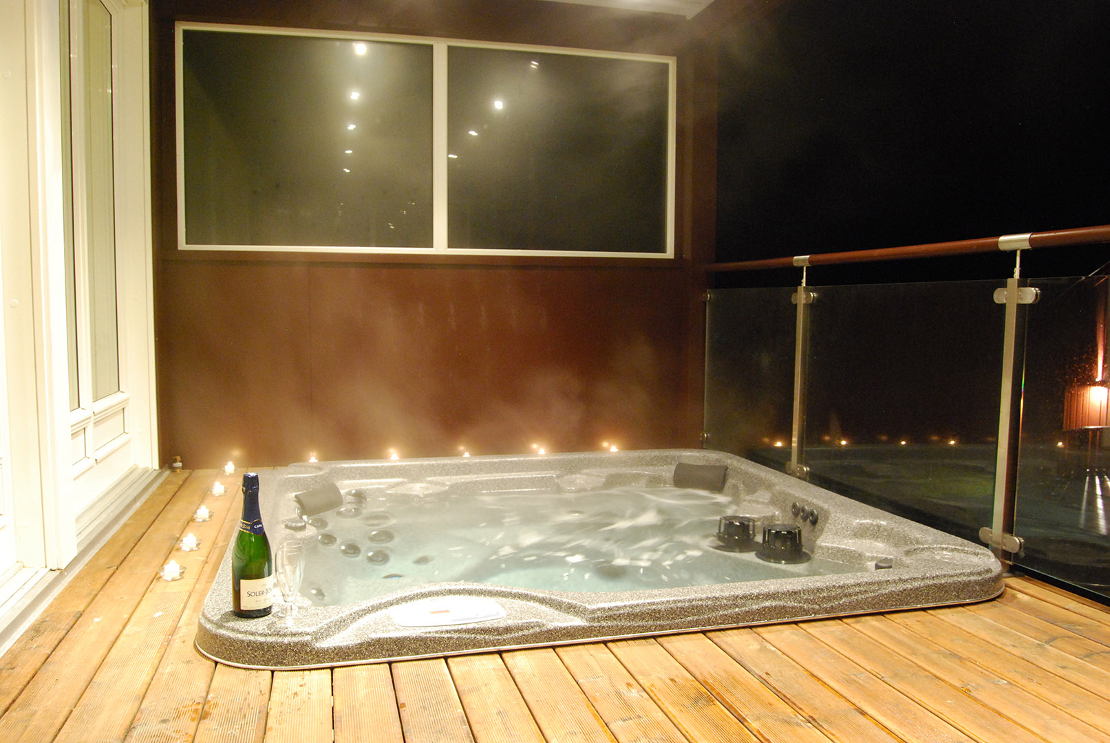 4_NordpaaFjellhotell_11_jacuzzi_NordpaaFjellhotell