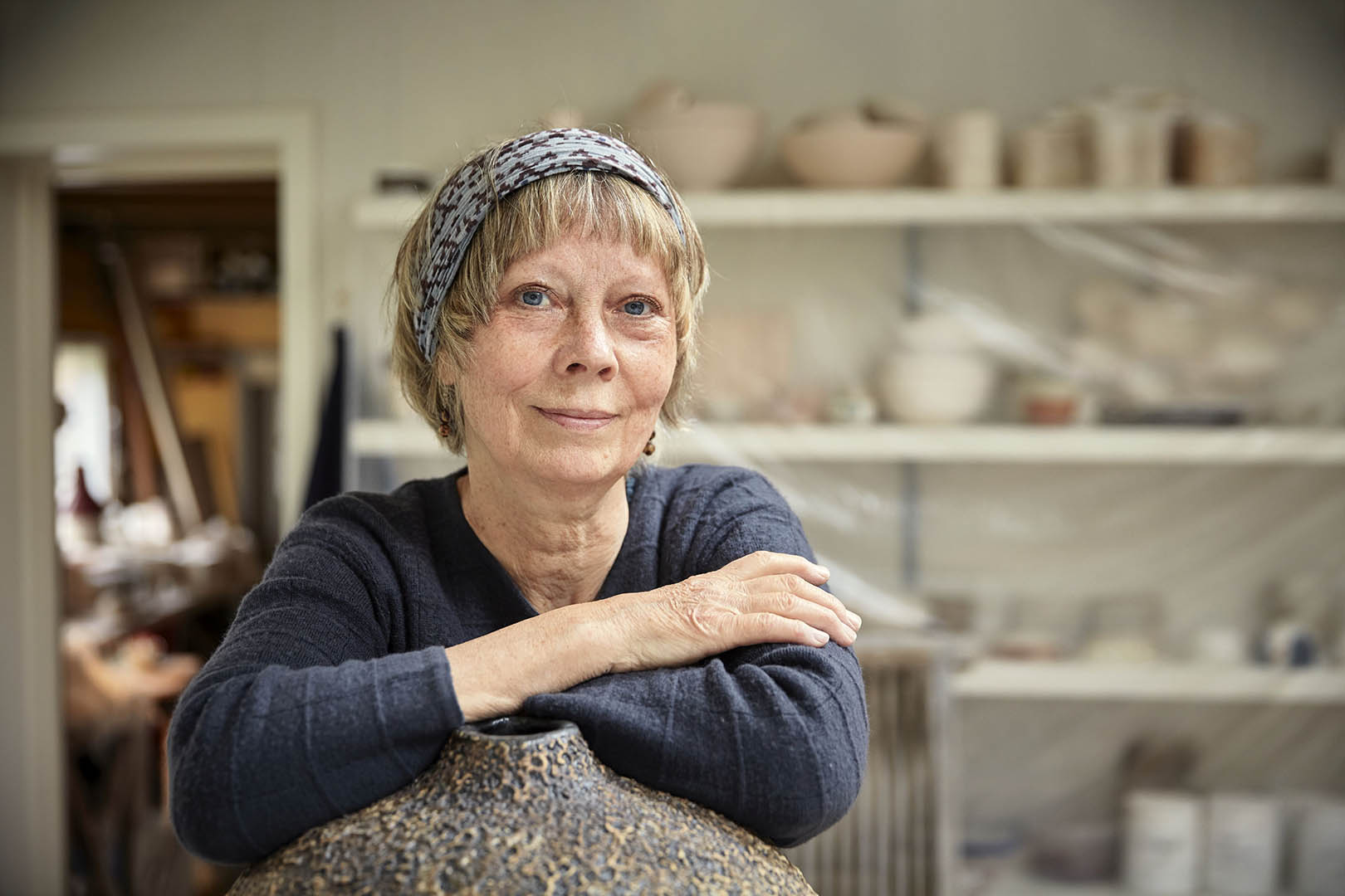 Eva Brandt, Unique ceramics inspired by nature and the Native Americans, Scan Magazine, Eva Brandt in the studio