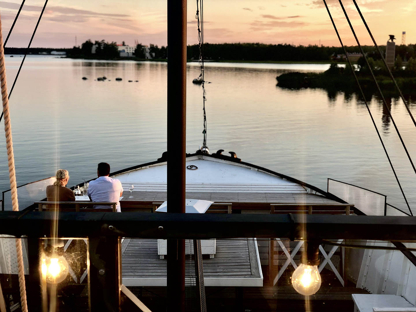 Faros Restaurant Ship & Terrace_An unforgettable culinary experience by the sea, photo by Nadia Boussir