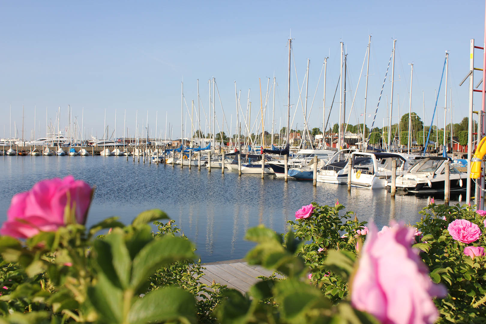 Skovshoved Hotel, Skovshoved harbour, Far away, but close to it all, Scan Magazine