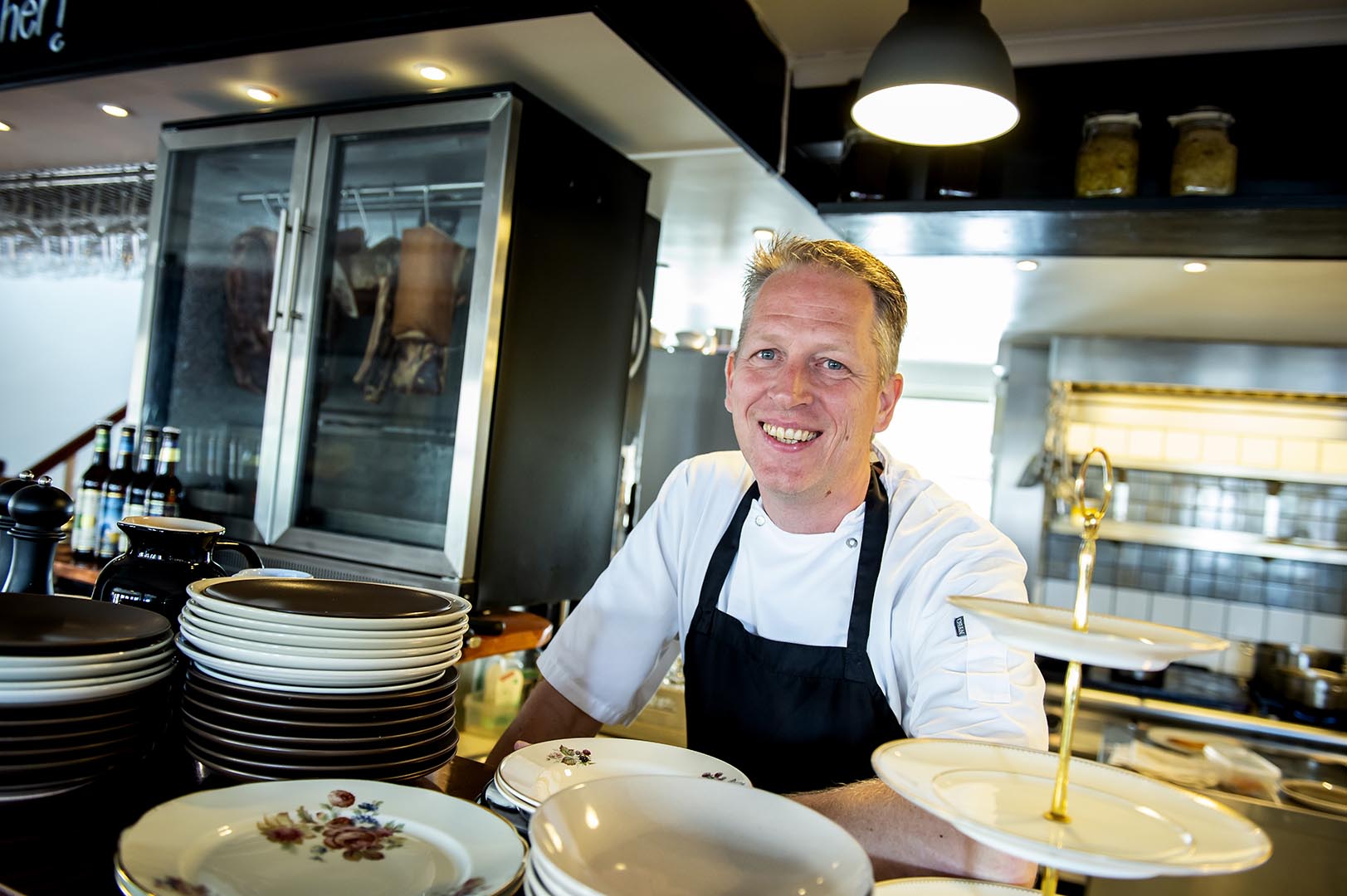 Tonny Kristensen. Restaurant Essens, Feel-good food in cosy surroundings, Scan Magazine