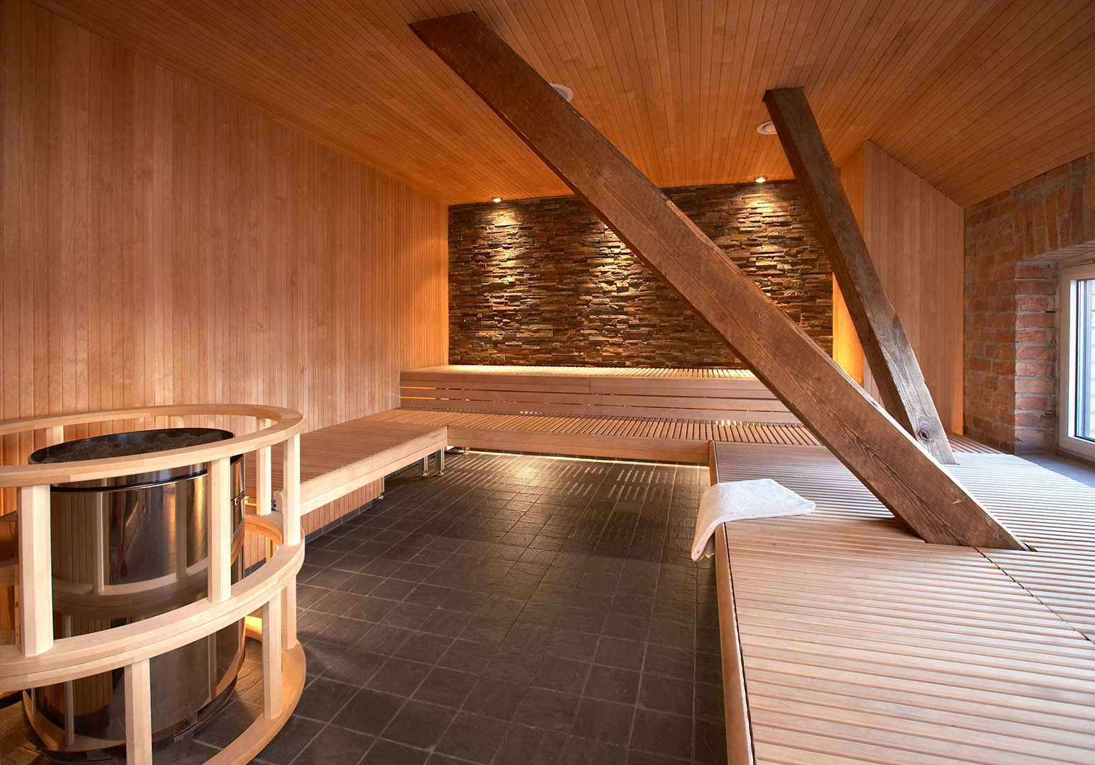 TylöHelo: Enjoying a sauna makes you healthier — and that's a fact