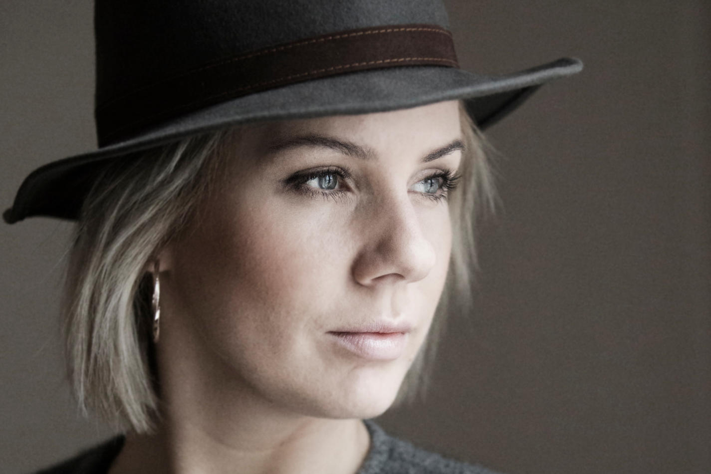 Ina Wroldsen: The Norwegian voice behind the world - Going solo - Scan Magazine