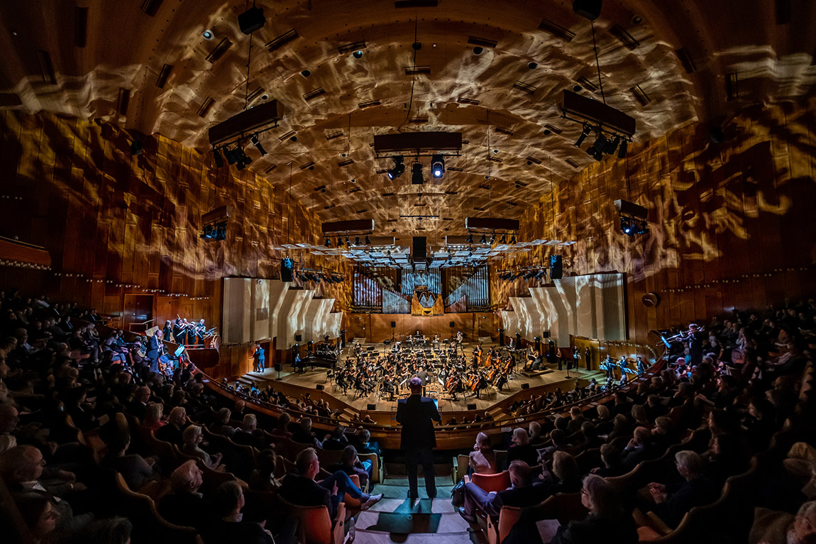 Copenhagen Phil: Captured by the vibration and the magic