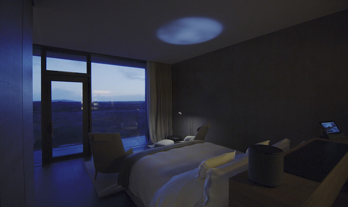 Liska: Discover Nordic lighting design Experience the magical spectrum of Icelandic light.
