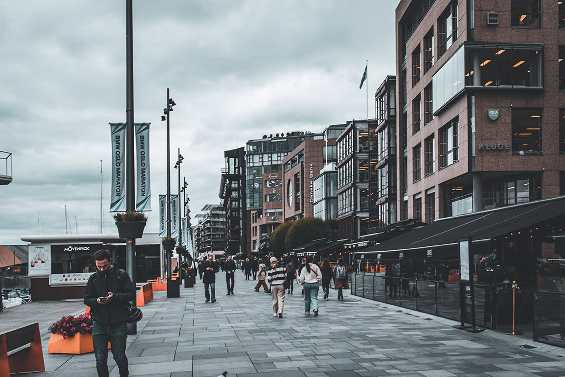 Find out about a typical day in Oslo kamil-klyta-YkJkR5yGH_I-unsplash