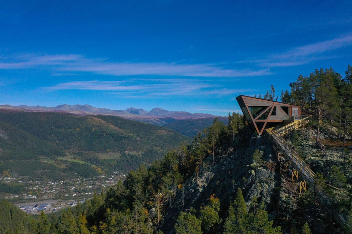 Stay at your very own castle in the sky with Eagle Nest Eco Lodge