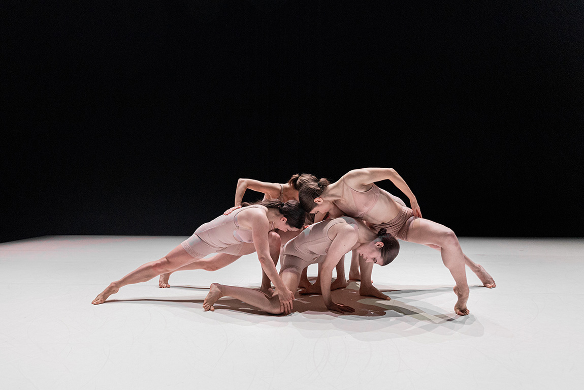 Susanna Leinonen Company: Breaking boundaries and redefining contemporary dance