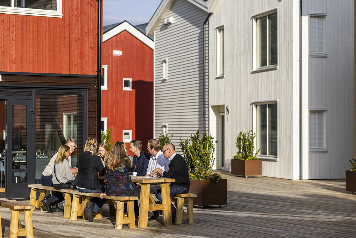 Henningsvær Bryggehotell: Unforgettable hotel experiences in the heart of Henningsvær