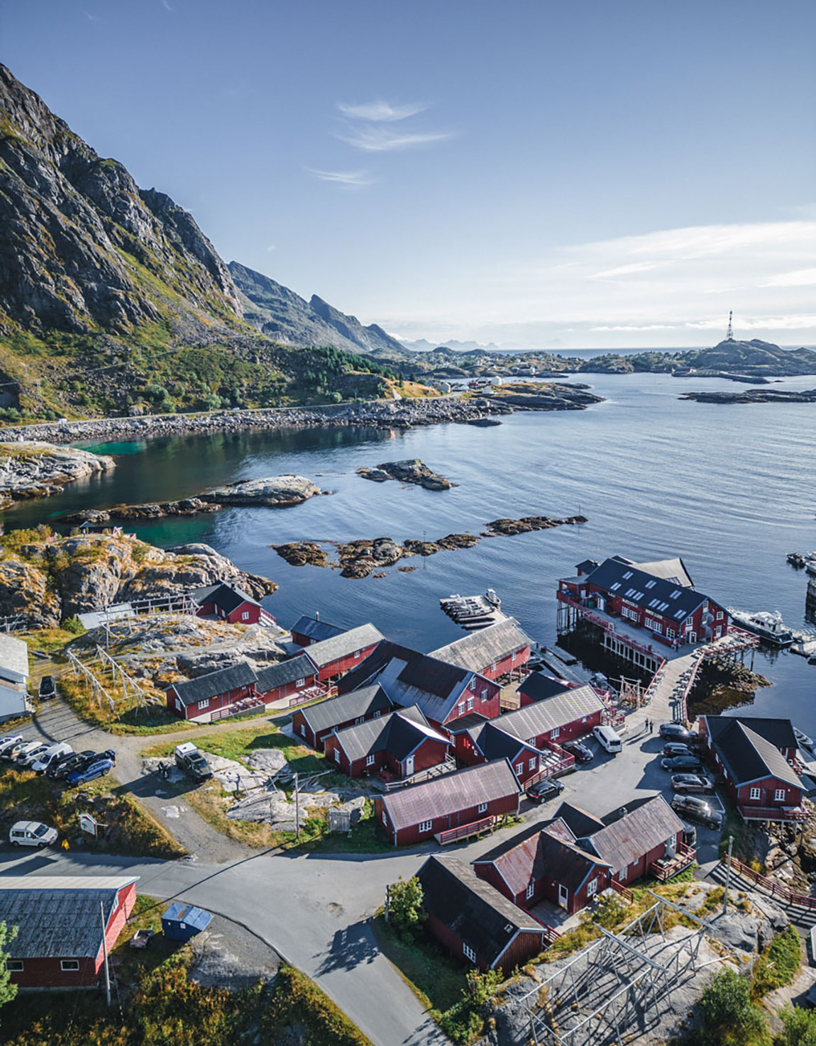 Henningsvær Bryggehotell: Unforgettable hotel experiences in the heart of Henningsvær