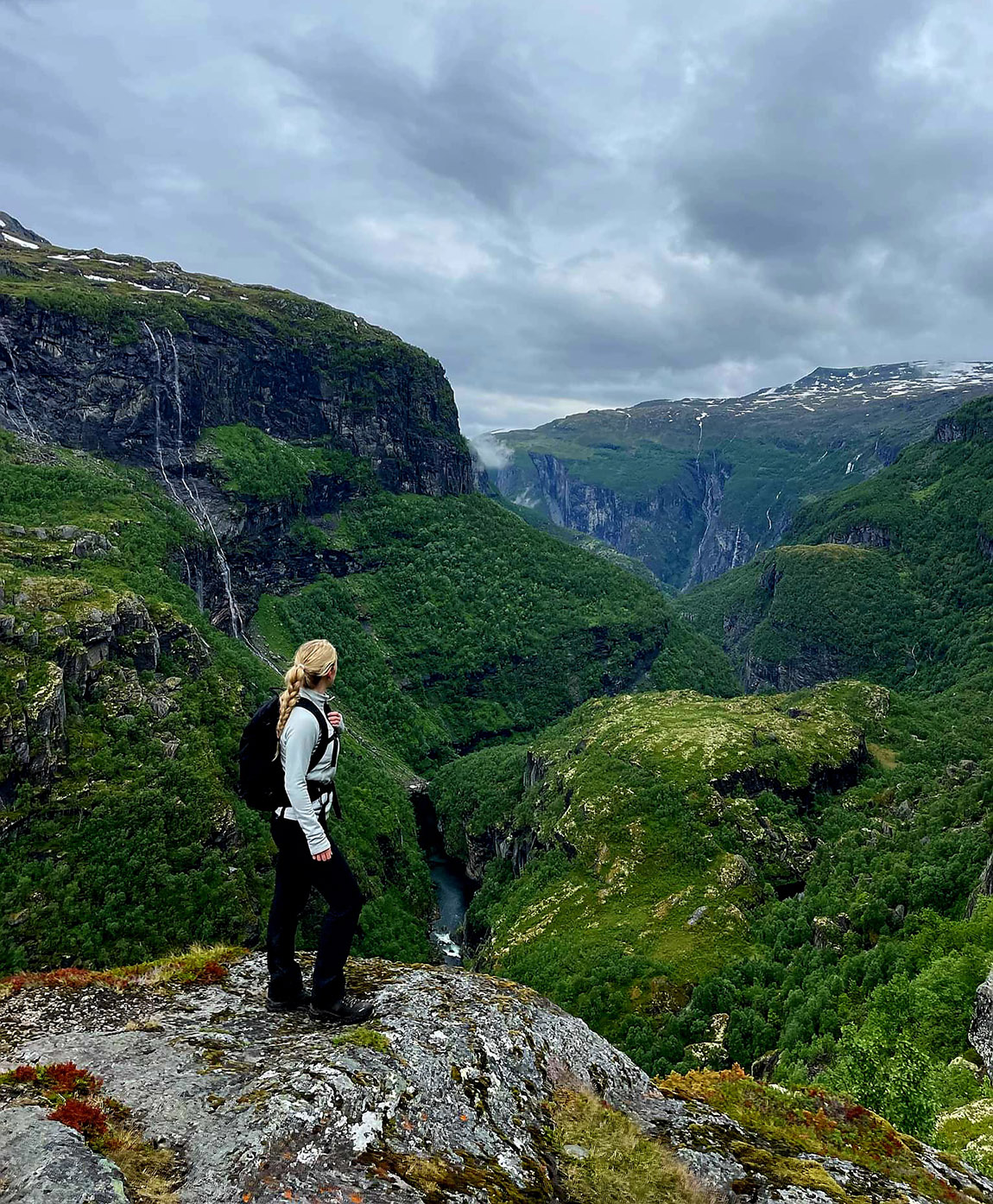 Østerbø Fjellstove Discover the beautiful and historic Aurlandsdalen