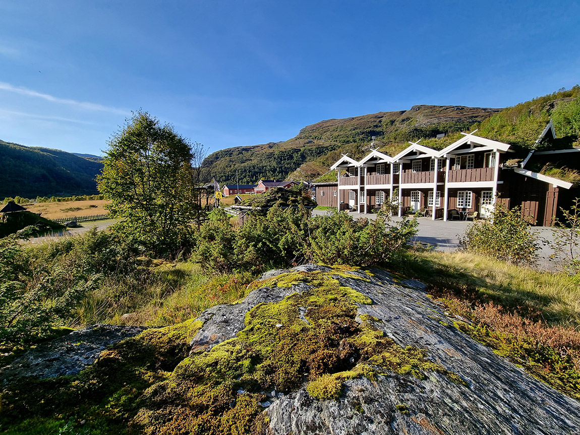 Østerbø Fjellstove Discover the beautiful and historic Aurlandsdalen