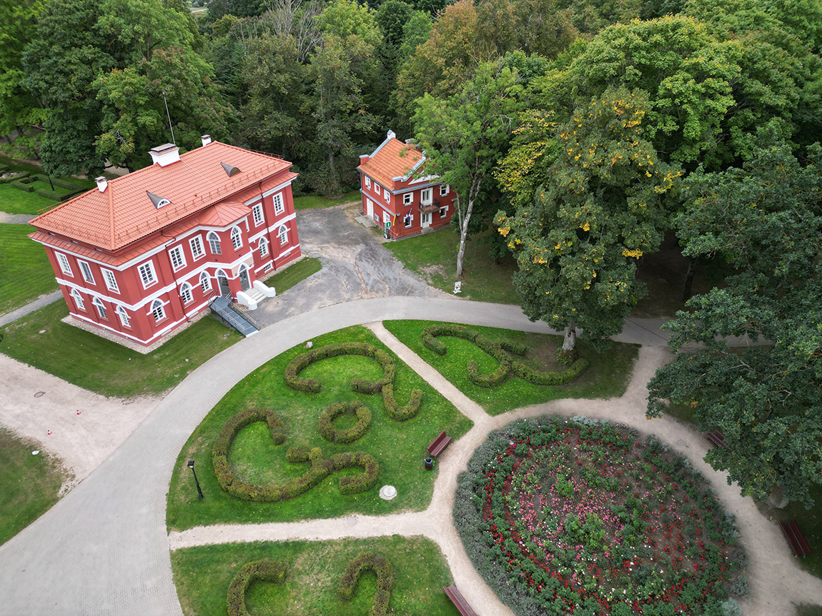 Raudondvaris Manor: A renaissance gem in Lithuania