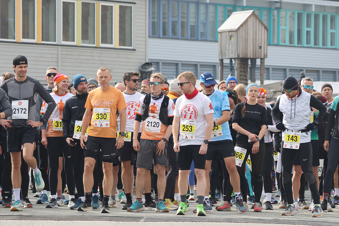 Run under the midnight sun with Svalbard Turn