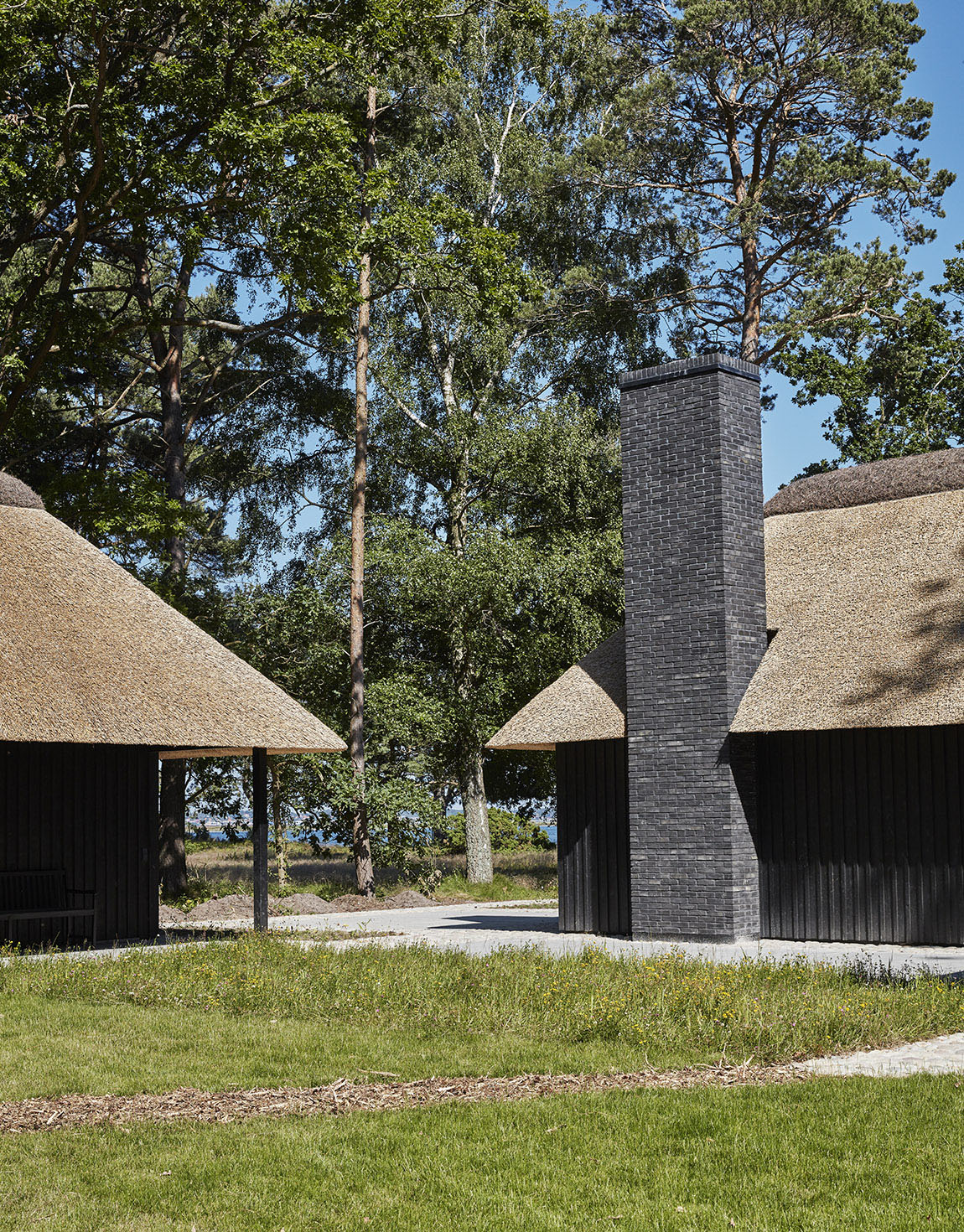 A thatched-roof structure constructed with straw harvested locally in Odsherred.